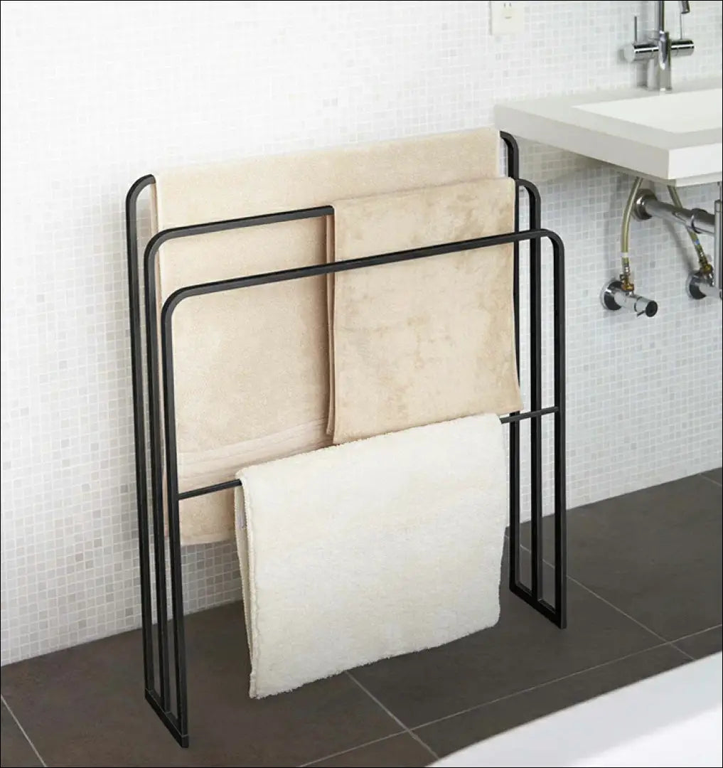 Rankšluosčių kabykla DI10456 - €46 Save 50% 25-50, __label:Pristatymas 1-2 d.d., color-juoda, drabuziu-kabykla, €25