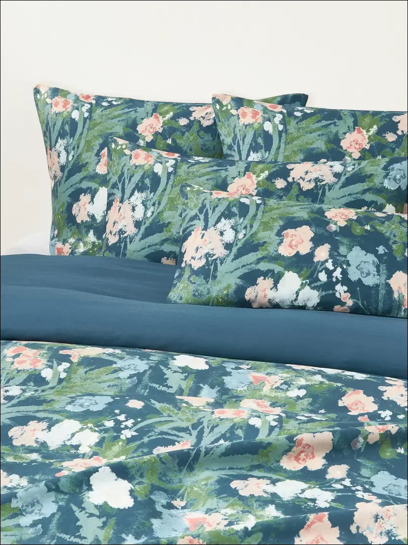 Satino pagalvės užvalkalas DI11578 - €7 Save 50% __label:Pristatymas 1-2 d.d., color-marga, color-margas, color-melyna,