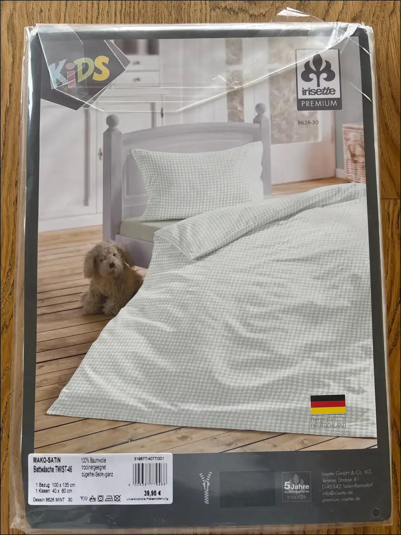 Satino patalynės komplektas (2 dalys) DI11863 - €11 Save 65% __label:Pristatymas 1-2 d.d., color-balta, color-zalia,