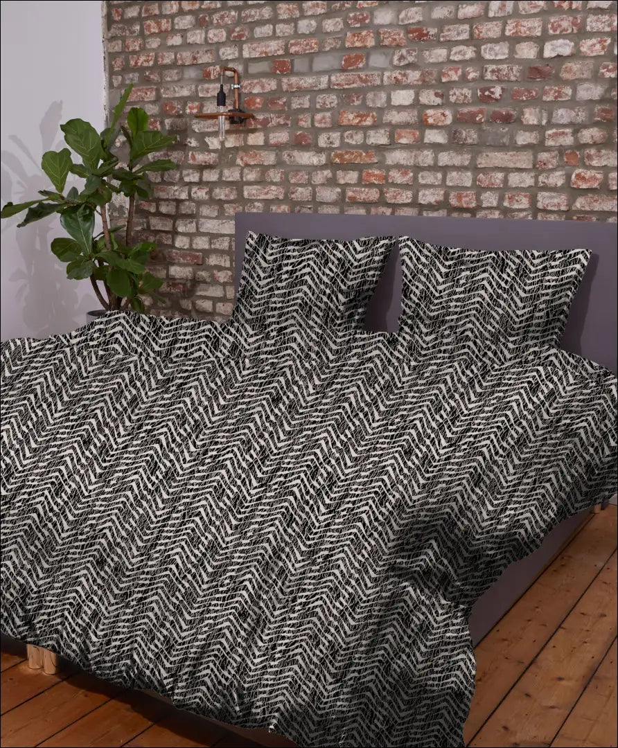 Satino patalynės komplektas (2 dalys) DI12023 - €35 Save 50% 25-50, __label:Pristatymas 1-2 d.d., color-balta,