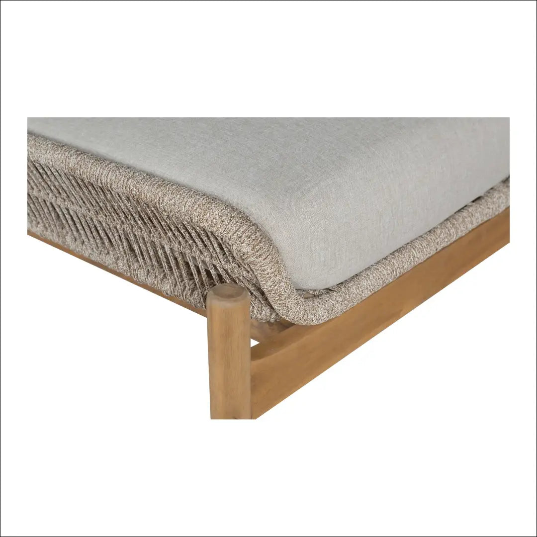 Saulės gultas akacijos spalvos smėlio su pagalvėlėmis RD1125 - €958 Save 15% __label:Pristatymas 5-14 d.d., Deck