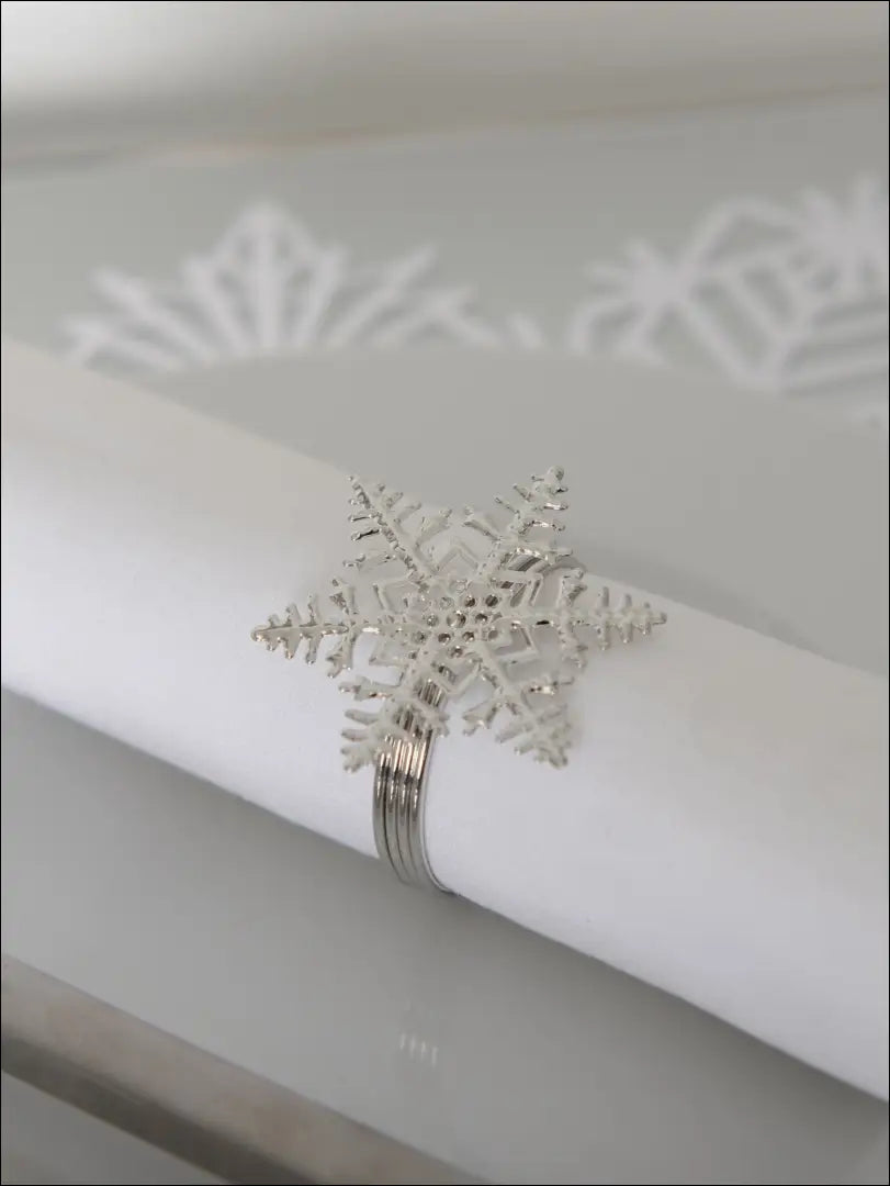 Servetėlių žiedų komplektas (4vnt) DI5184 - €7 Save 65% __label:Pristatymas 1-2 d.d., color-balta, color-sidabrine,