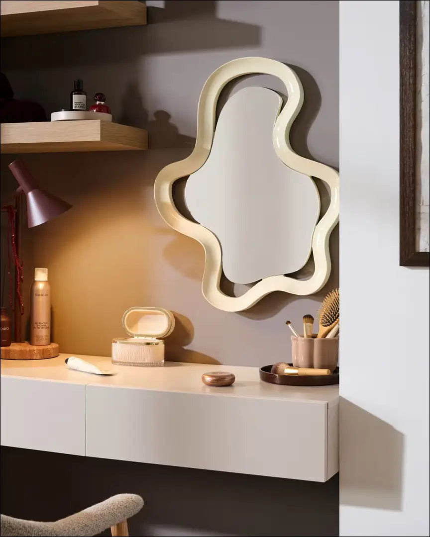 Sieninė konsolė SI2416 - €45 Save 60% 25-50, __label:Pristatymas 1-2 d.d., color-smelio, material-mediena, pazeistas