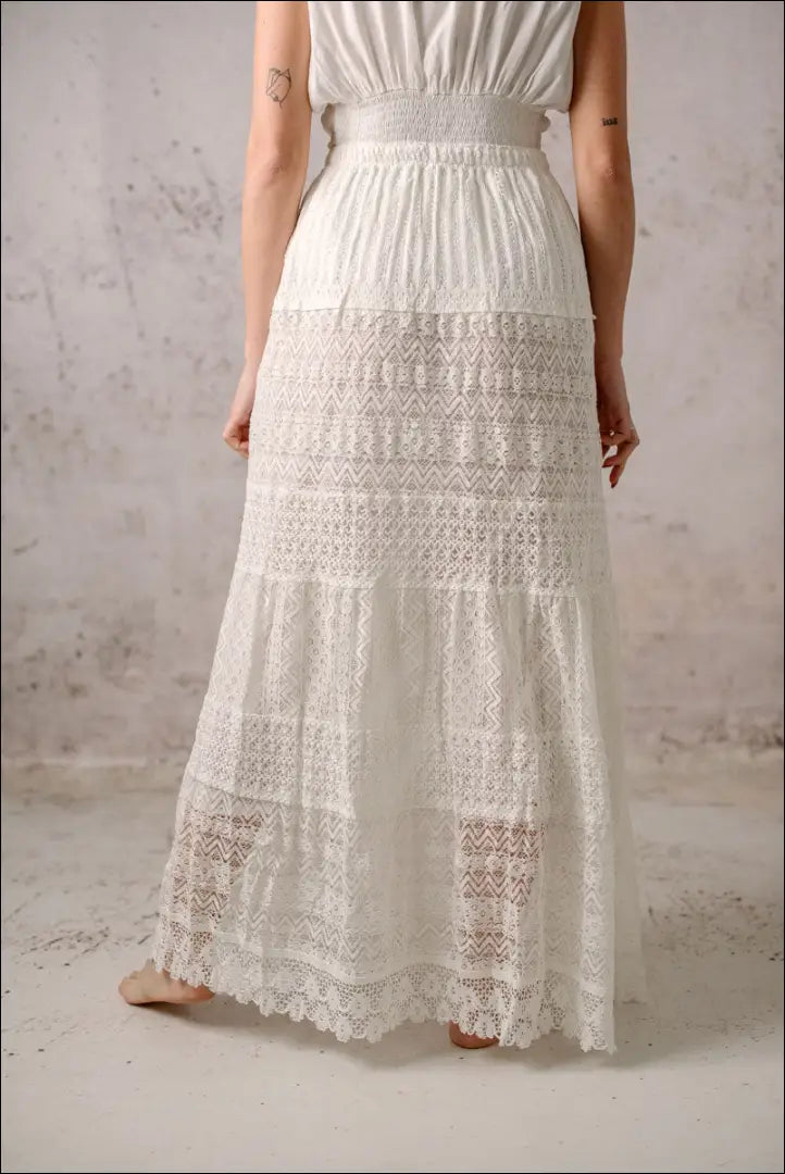 Sijonas DR002 - €53 Save 50% 50-100, __label:Pristatymas 1-2 d.d., color-balta, drabuziai, material-medvilne €50