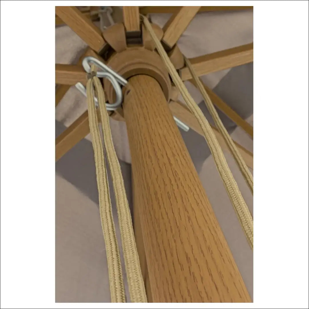 Skėtis LI781 - €220 Save 50% __label:Pristatymas 1-2 d.d., color-ruda, color-smelio, lauko baldai, material-metalas