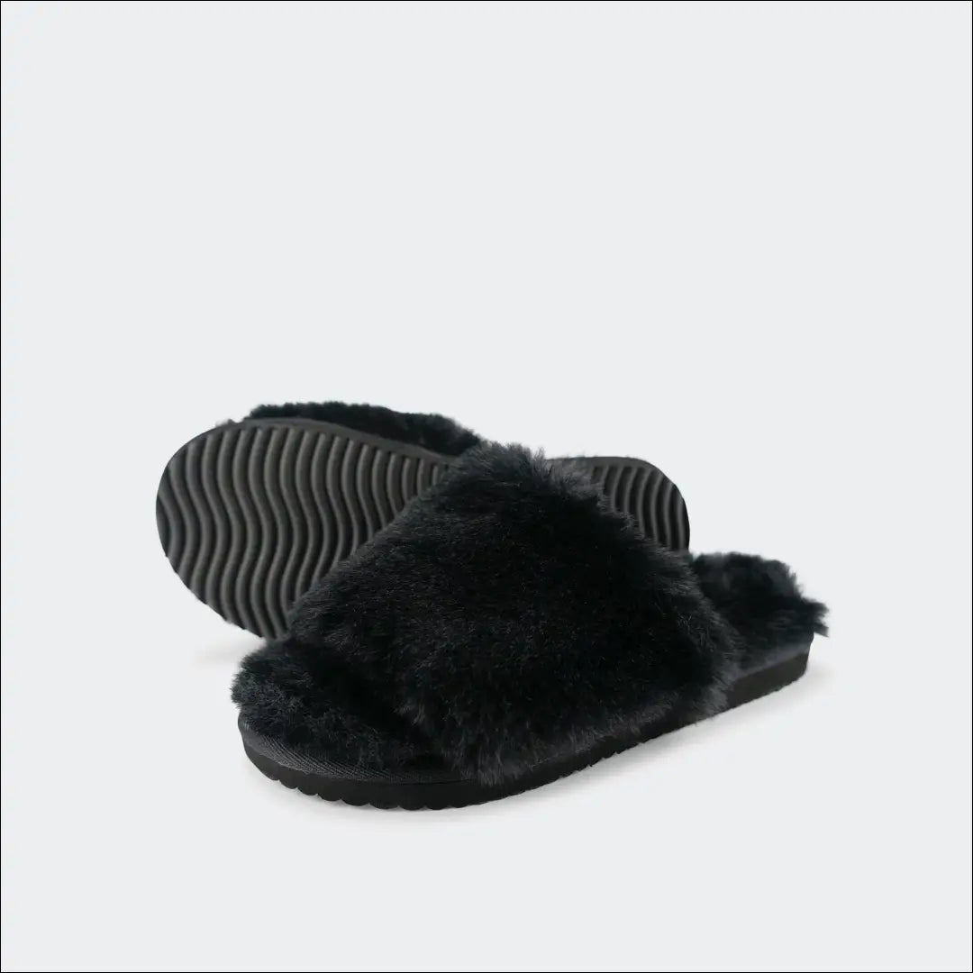 Šlepetės (36) DR124 - €23 Save 50% __label:Pristatymas 1-2 d.d., color-juoda, drabuziai, material-dirbtinis-kailis,