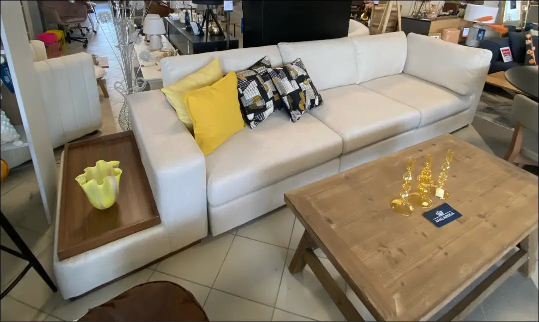 Sofa su šoniniu staliuku MI580 - €546 Save 65% __label:Pristatymas 1-2 d.d., color-kremas, color-ruda,