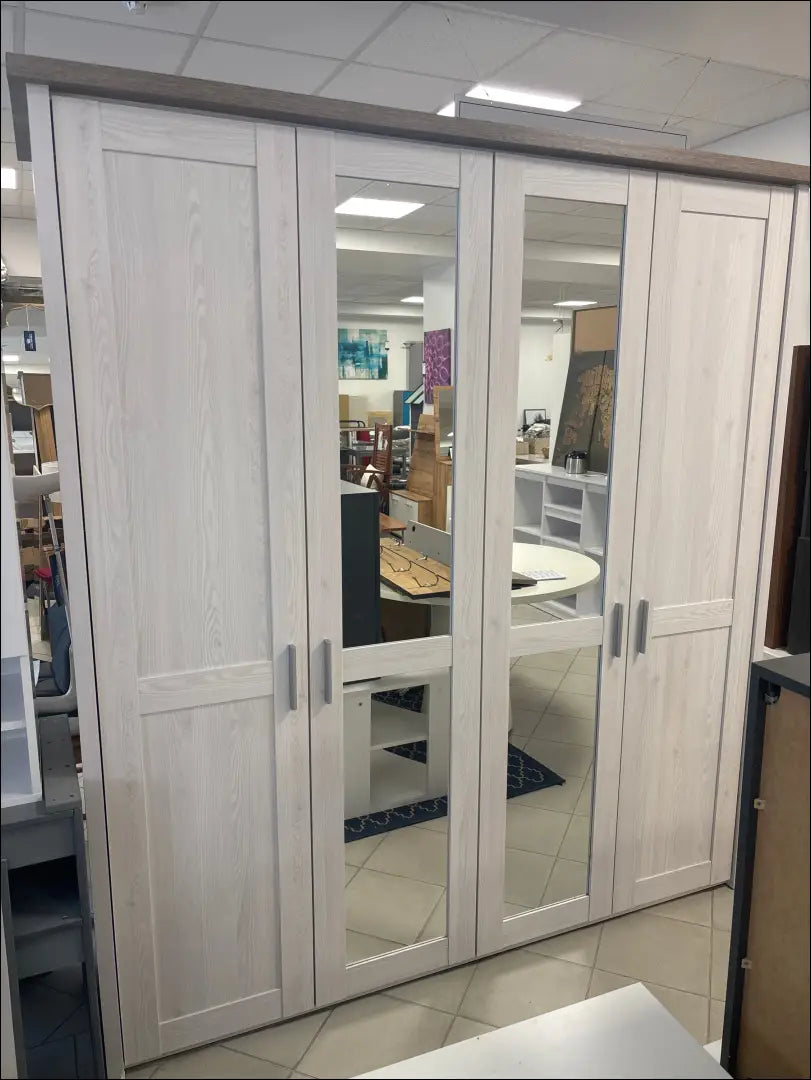 Spinta GI645 - €351 Save 55% __label:Pristatymas 1-2 d.d., color-balta, color-ruda, material-mediena, material-stiklas