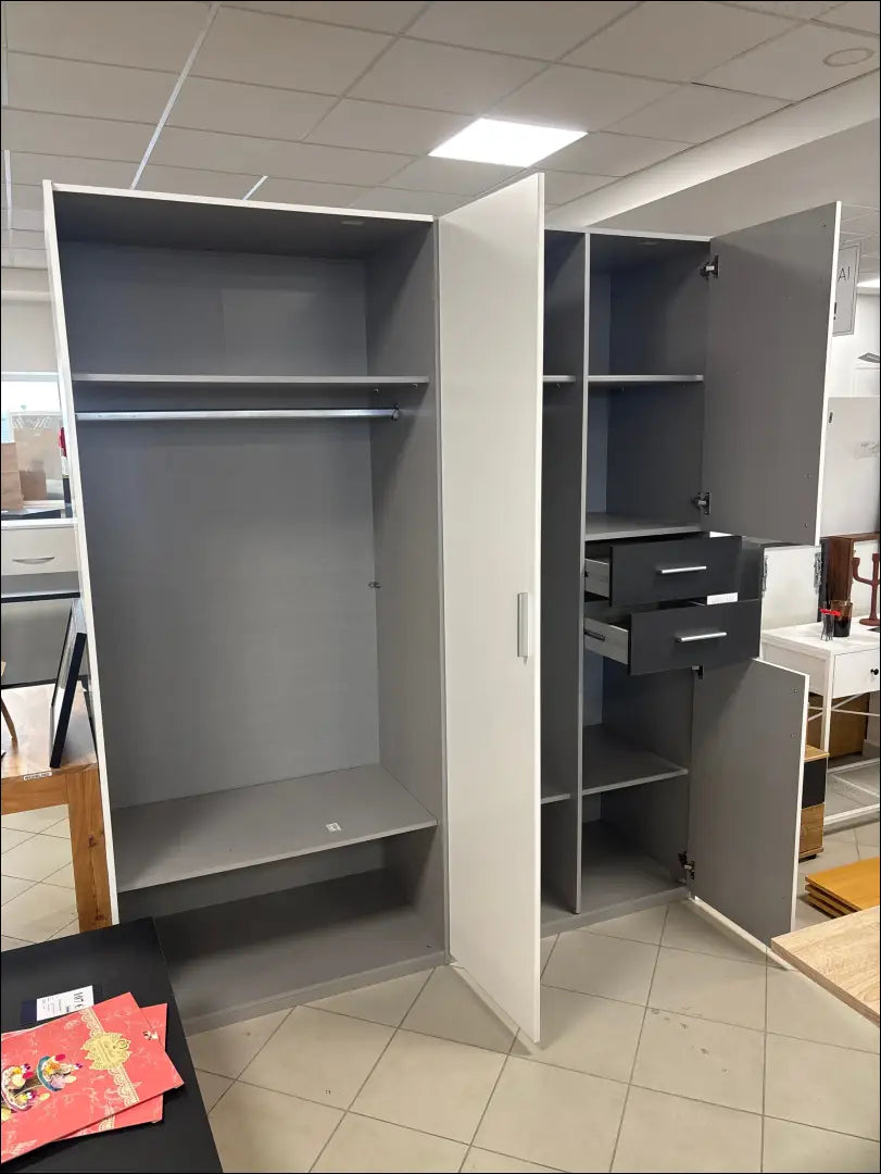 Spinta GI664 - €155 Save 60% 100-200, __label:Pristatymas 1-2 d.d., color-balta, color-pilka, material-mediena €100