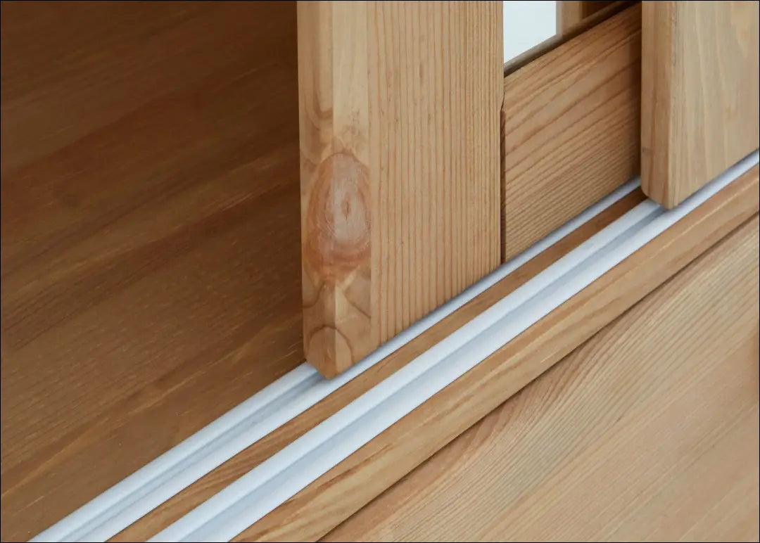 Spinta GI753 - €700 Save 50% __label:Pristatymas 1-2 d.d., biuro-baldai, color-ruda, material-medzio-masyvas, miegamojo