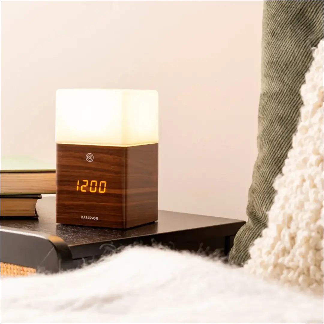 Stalinis laikrodis ’Karlsson’ DI10798 - €27 Save 50% 25-50, __label:Pristatymas 1-2 d.d., color-balta, color-ruda,