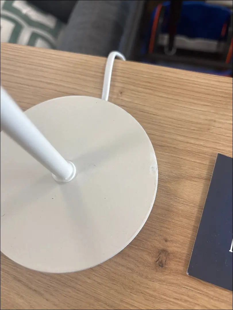 Stalinis šviestuvas DI10221 - €12 Save 65% __label:Pristatymas 1-2 d.d., color-balta, color-kremas, material-metalas,