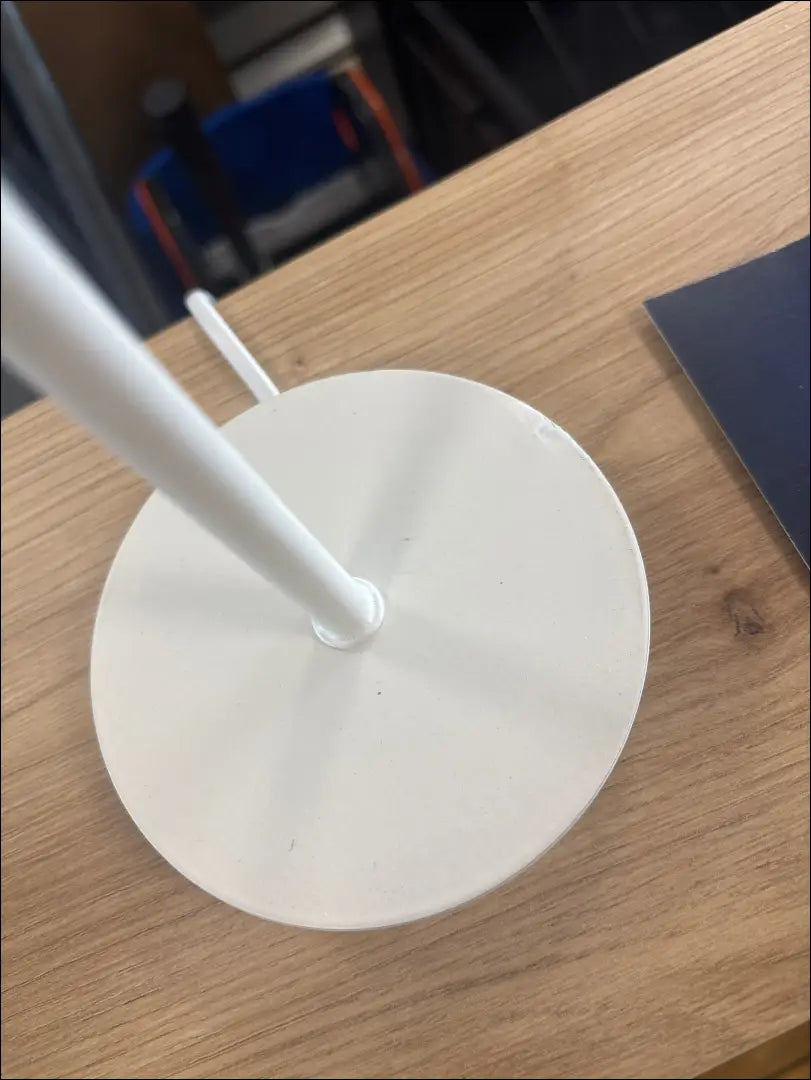 Stalinis šviestuvas DI10221 - €12 Save 65% __label:Pristatymas 1-2 d.d., color-balta, color-kremas, material-metalas,