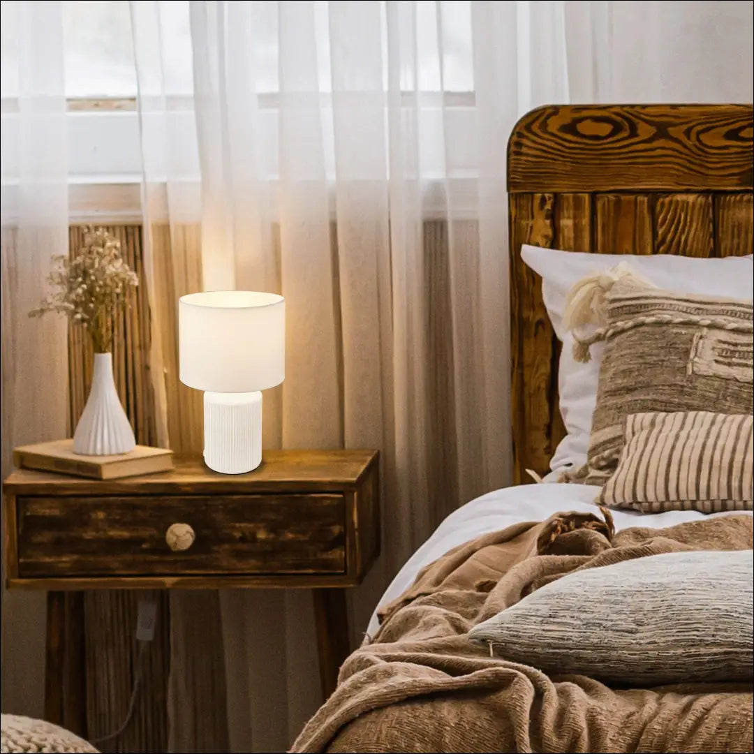 Stalinis šviestuvas DI12317 - €22 Save 50% __label:Pristatymas 1-2 d.d., color-balta, interjeras, material-keramika,