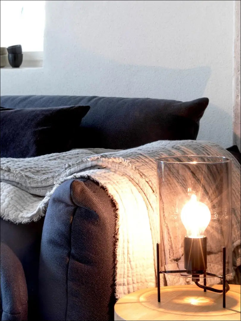 Stalinis šviestuvas DI2252 - €22 Save 60% __label:Pristatymas 1-2 d.d., color-juoda, color-pilka, interjeras,