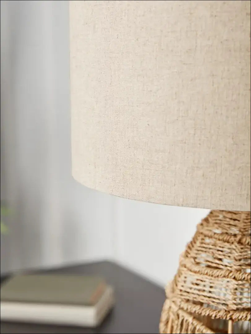 Stalinis šviestuvas DI8524 - €86 Save 55% 50-100, __label:Pristatymas 1-2 d.d., color-ruda, color-smelio, interjeras