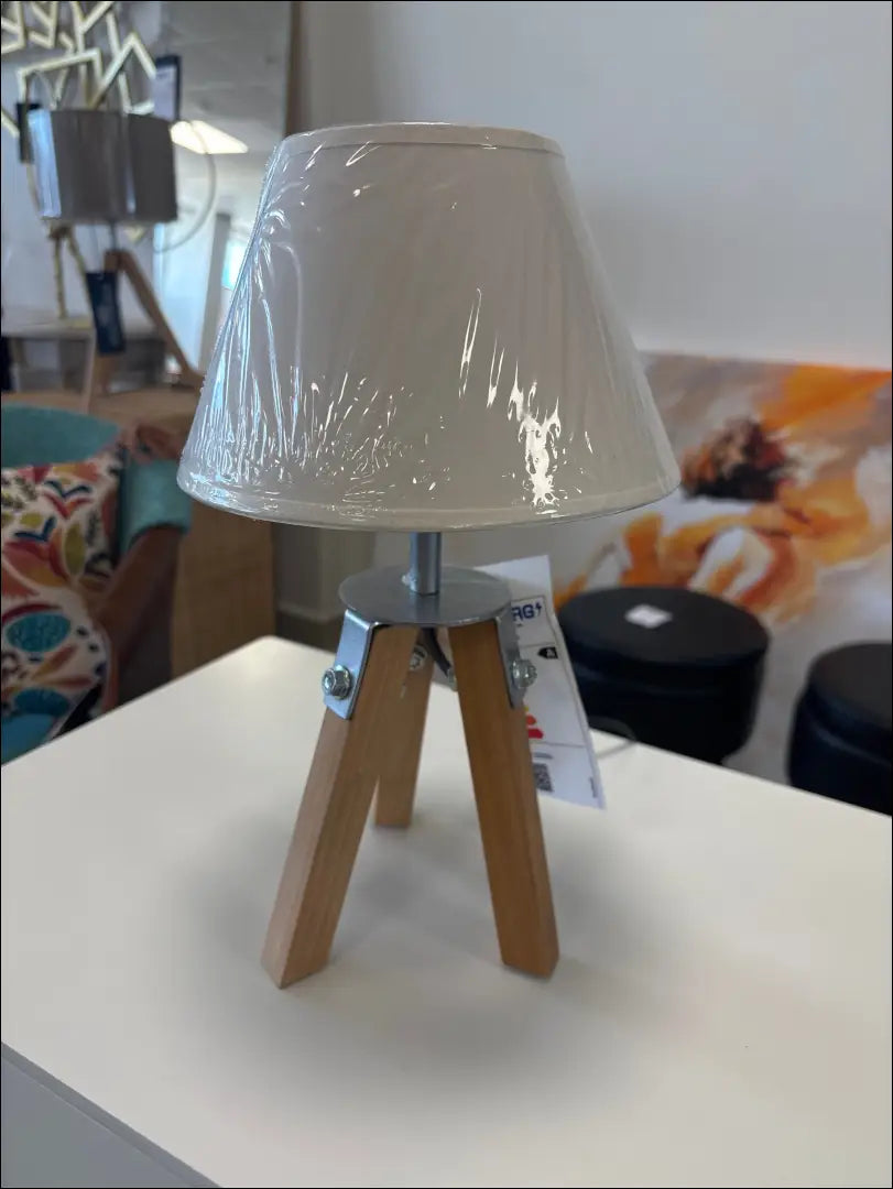 Stalinis šviestuvas DI9685 - €14 Save 55% __label:Pristatymas 1-2 d.d., color-kremas, color-ruda, interjeras,