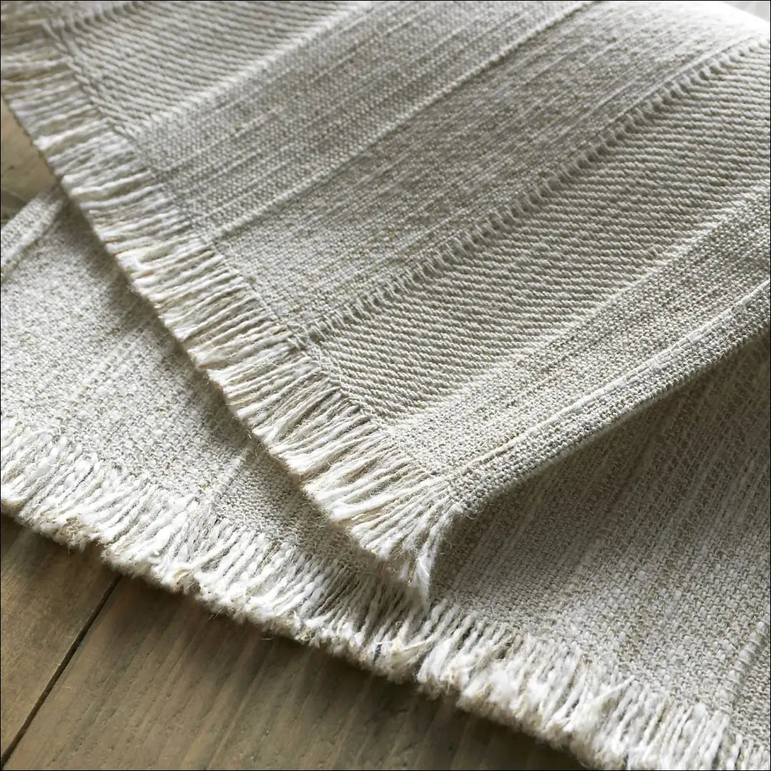 Stalo padėkliukų komplektas (2vnt) DI8461 - €9 Save 50% __label:Pristatymas 1-2 d.d., color-smelio, material-dziutas,