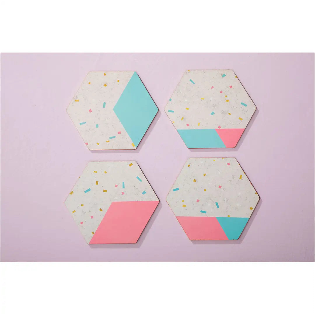 Stalo padėkliukų komplektas (4vnt) DI8863 - €7 Save 50% __label:Pristatymas 1-2 d.d., color-marga, color-margas,