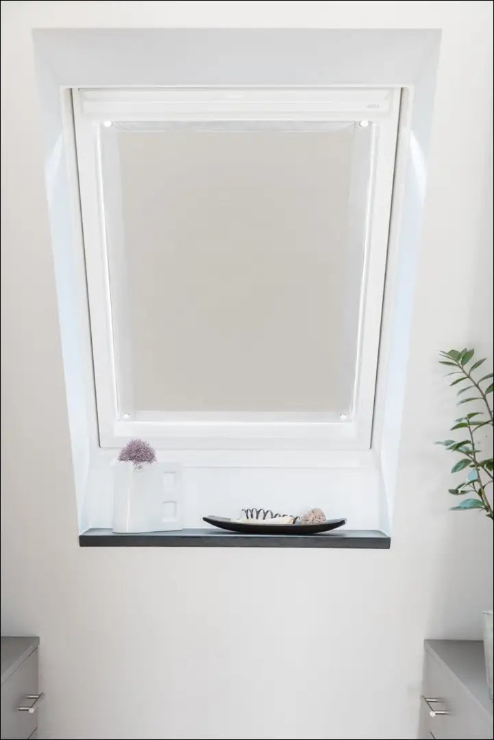 Stogo lango uždanga nuo saulės DI11851 - €12 Save 50% __label:Pristatymas 1-2 d.d., color-smelio, material-poliesteris,