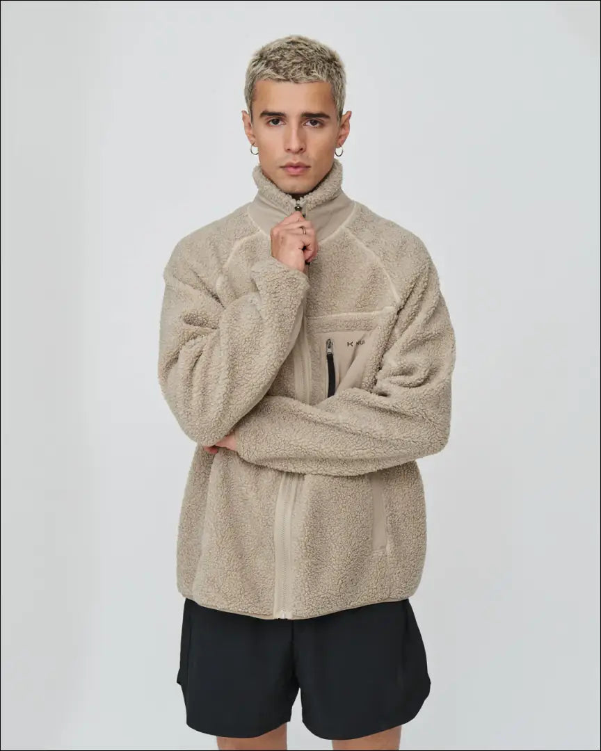 Striukė “Kuuno” DI7634 - 25-50, __label:Pristatymas 1-2 d.d., color-smelio, drabuziai, material-dirbtinis-kailis €25