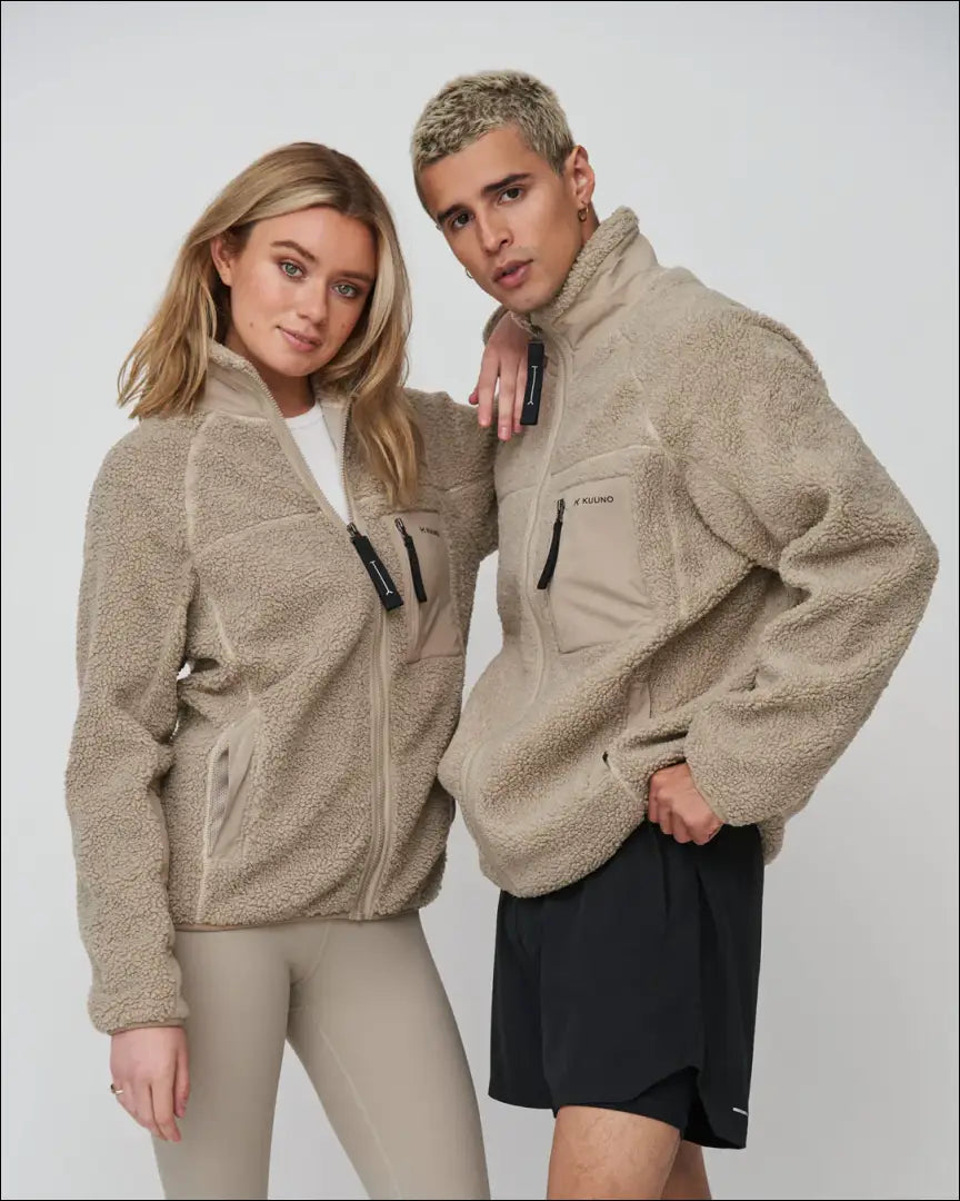 Striukė “Kuuno” DI7634 - 25-50, __label:Pristatymas 1-2 d.d., color-smelio, drabuziai, material-dirbtinis-kailis €25