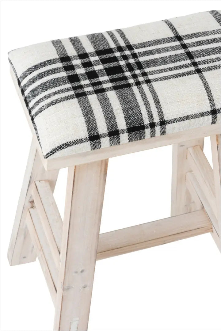 Taburetė VI1166 - €35 Save 50% 25-50, __label:Pristatymas 1-2 d.d., color-balta, color-juoda, dekoracijos €25 to €50