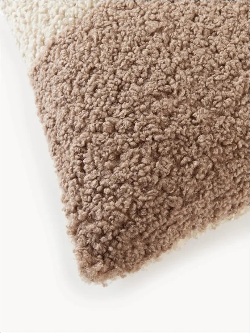 Teddy pagalvėlės užvalkalas DI9848 - €18 Save 60% __label:Pristatymas 1-2 d.d., color-ruda, color-smelio, interjeras,