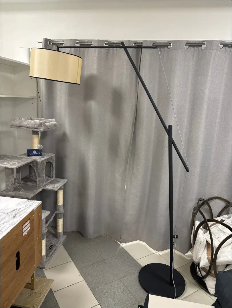 Toršeras DI7947 - €104 Save 70% 100-200, __label:Pristatymas 1-2 d.d., color-juoda, color-smelio, material-metalas €100