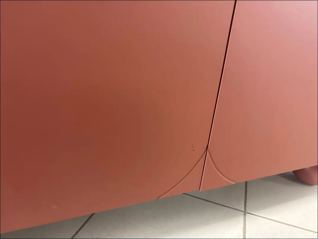 TV staliukas SI1777 - €150 100-200, __label:Pristatymas 1-2 d.d., color-raudona, color-ruda, material-mdf €100 to €200