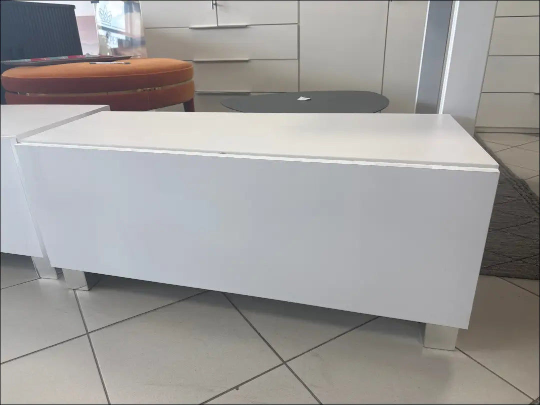 TV staliukas SI1810 - €54 Save 50% 50-100, __label:Pristatymas 1-2 d.d., color-balta, material-mediena, svetaines €50