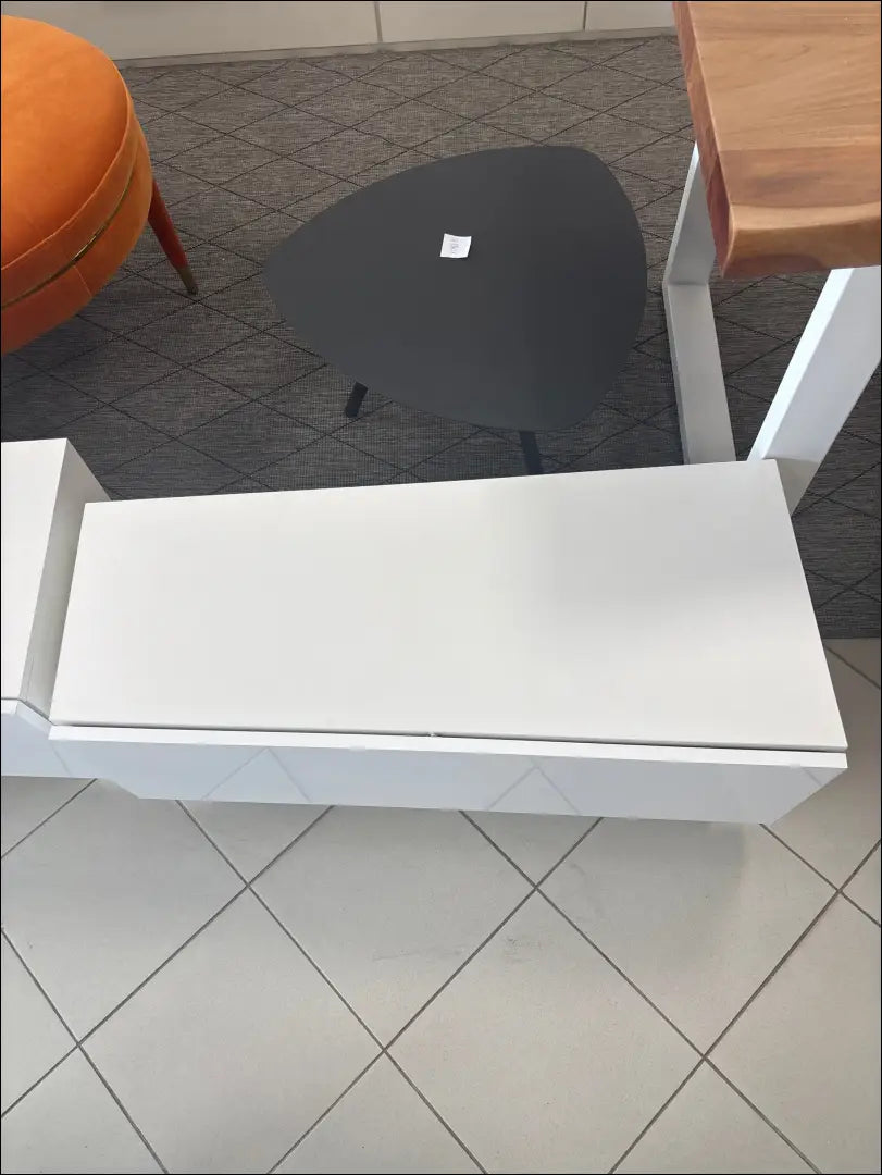 TV staliukas SI1810 - €46 Save 60% 25-50, __label:Pristatymas 1-2 d.d., color-balta, material-mediena, svetaines €25