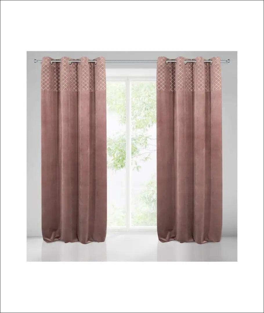 Užuolaida DI11871 - €22 Save 50% __label:Pristatymas 1-2 d.d., color-rozine, material-aksomas, material-poliesteris,
