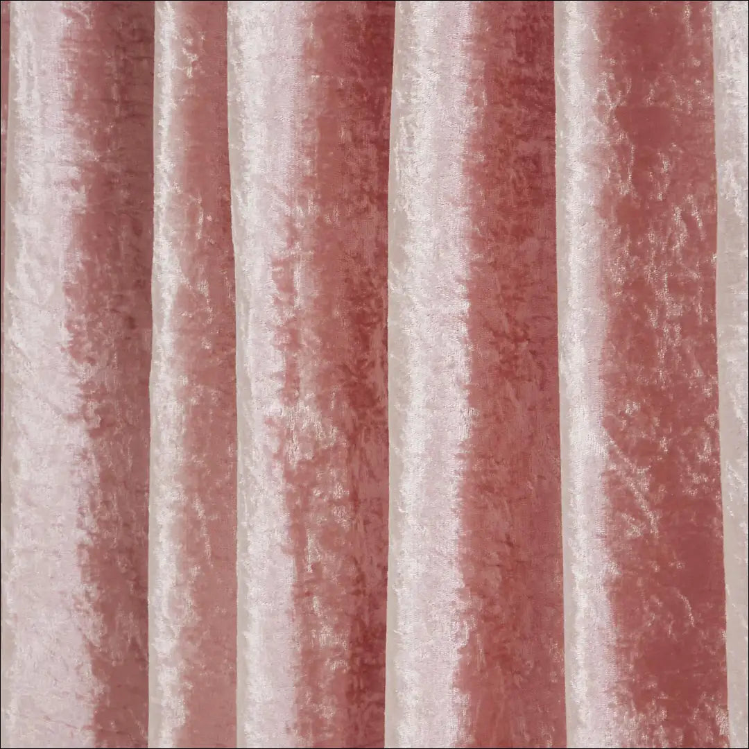 Užuolaidų komplektas (2vnt) DI10353 - €32 Save 50% 25-50, __label:Pristatymas 1-2 d.d., color-rozine, material-aksomas,