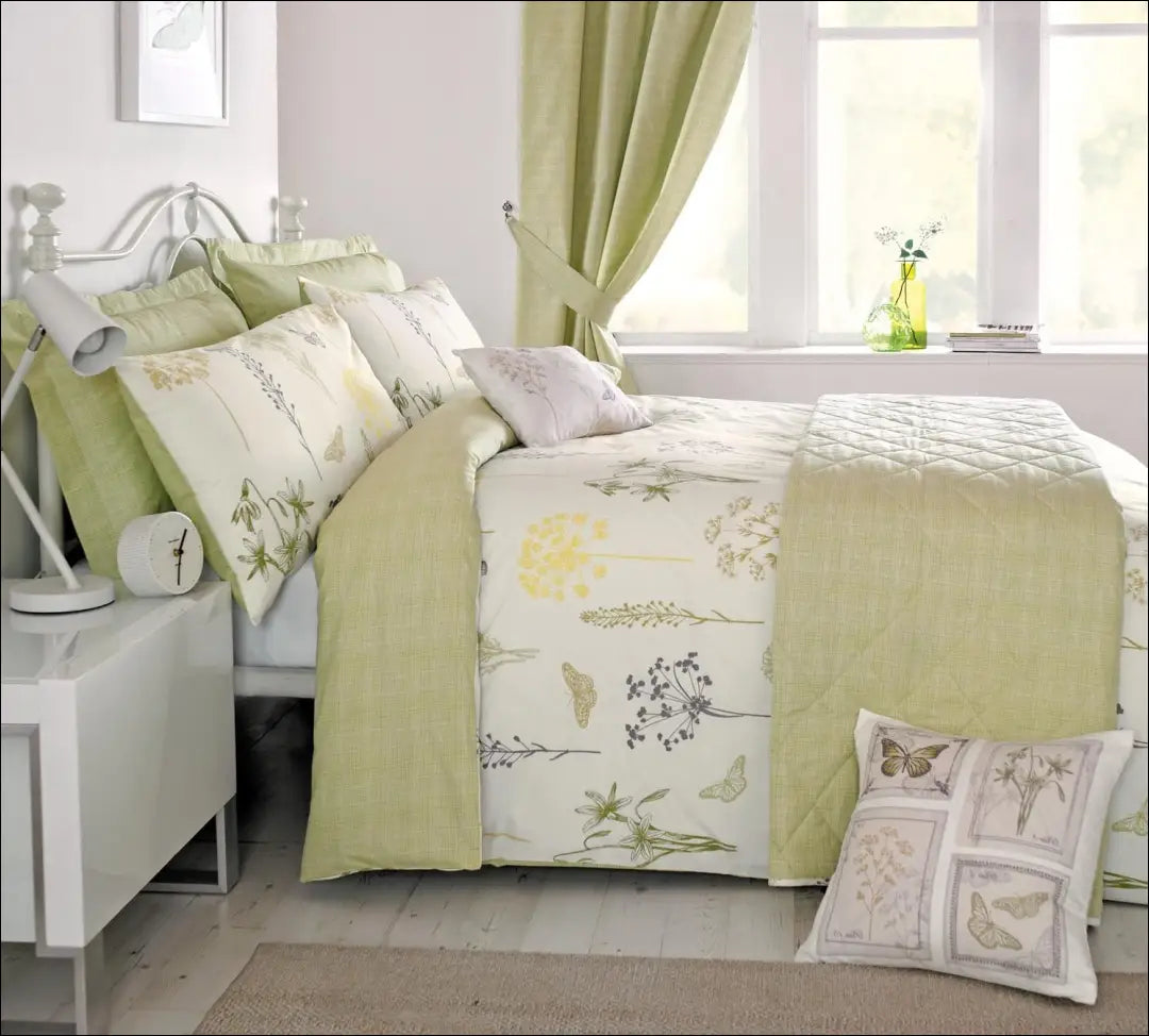 Užuolaidų komplektas (2vnt) DI11832 - €40 Save 50% 25-50, __label:Pristatymas 1-2 d.d., color-zalia, material-medvilne,