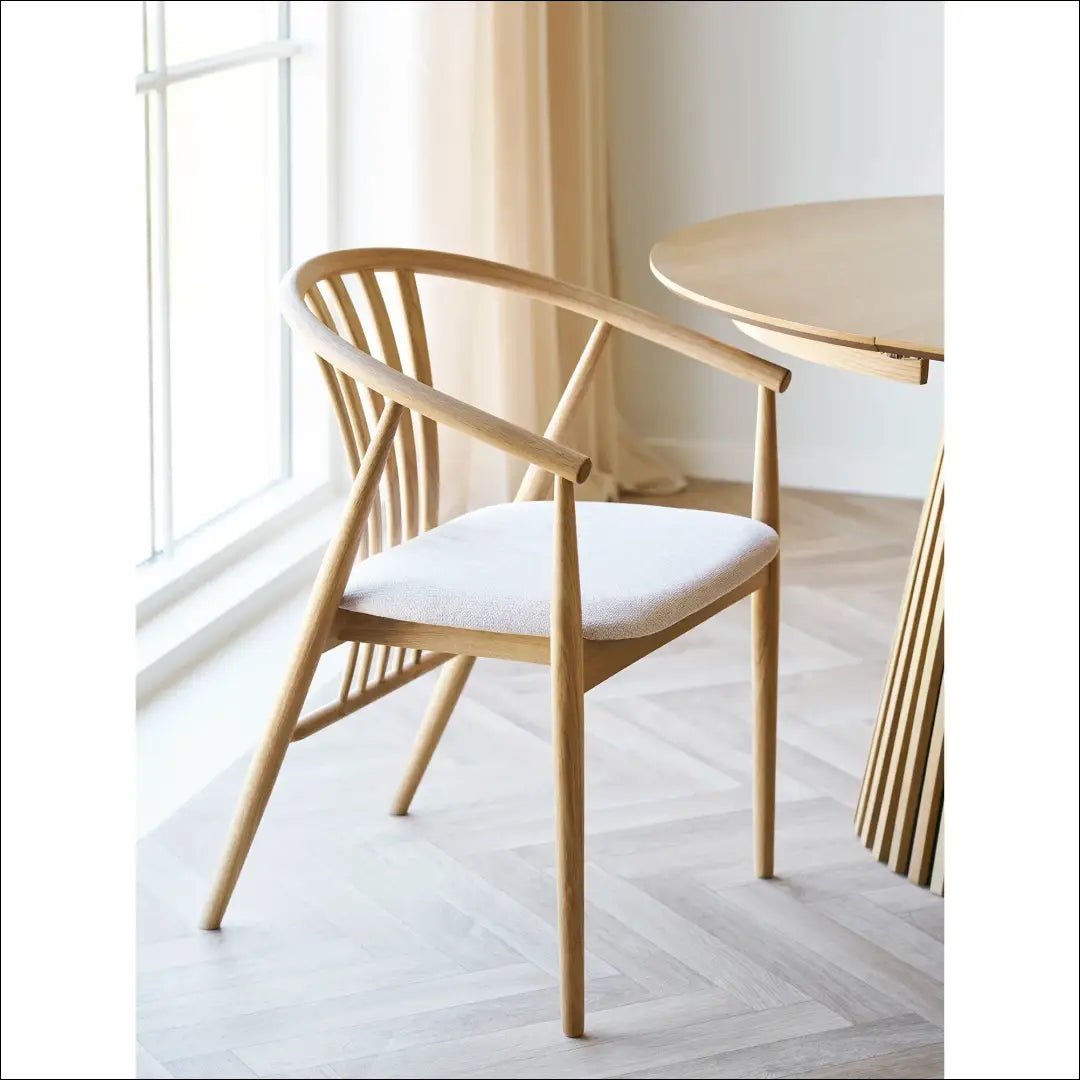 Valgomojo kėdė ąžuolo medienos masyvas su audiniu natūralios/smėlio spalvos RD081 - €257 Save 15% __label:Pristatymas