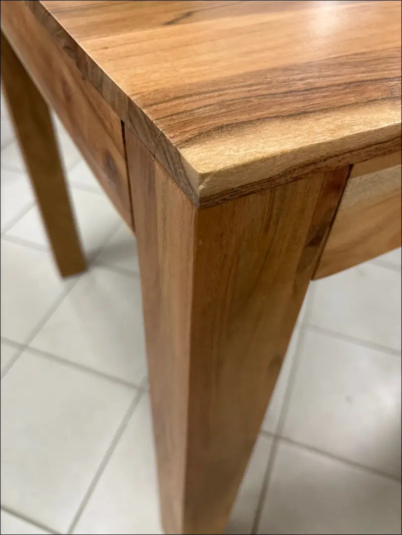 Valgomojo stalas VI1135 - €104 Save 55% 100-200, __label:Pristatymas 1-2 d.d., color-ruda, material-medzio-masyvas,