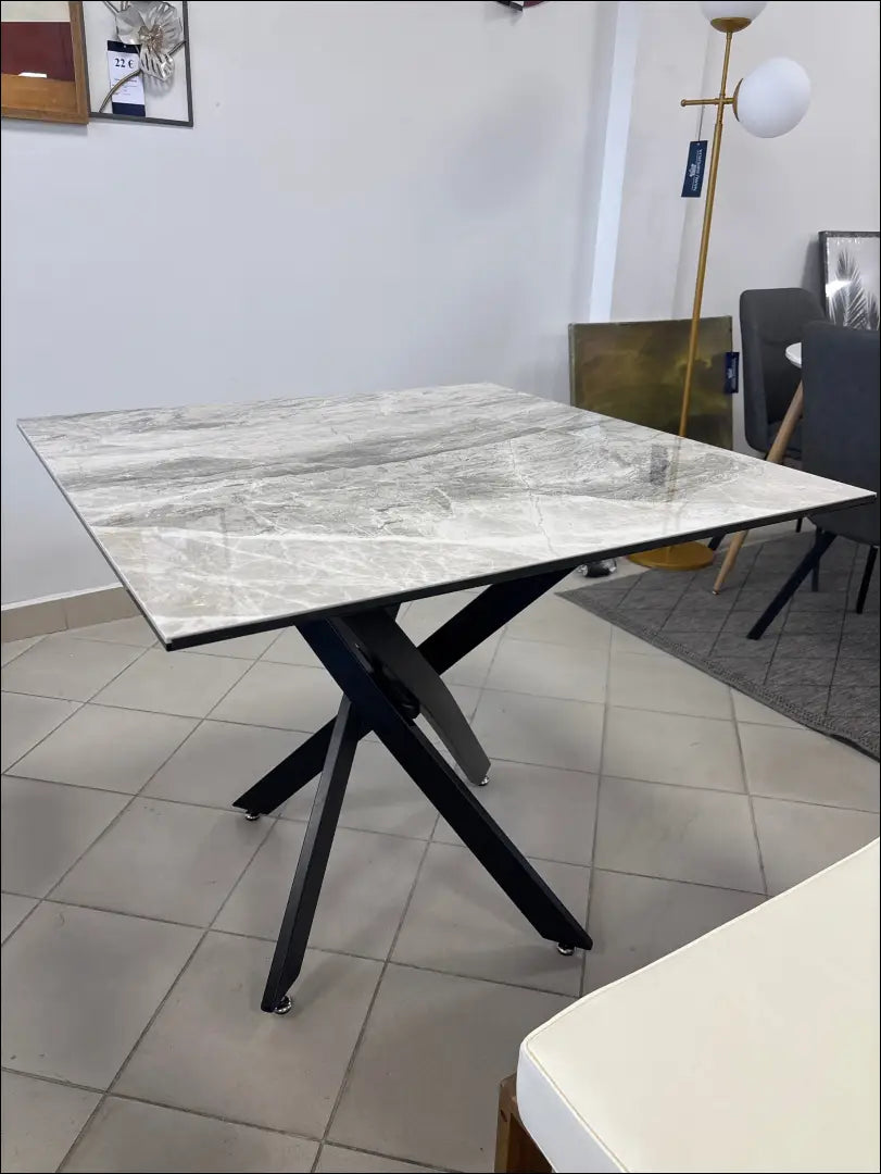 Valgomojo stalas VI1173 - €280 Save 50% __label:Pristatymas 1-2 d.d., color-juoda, color-pilka, material-keramika,