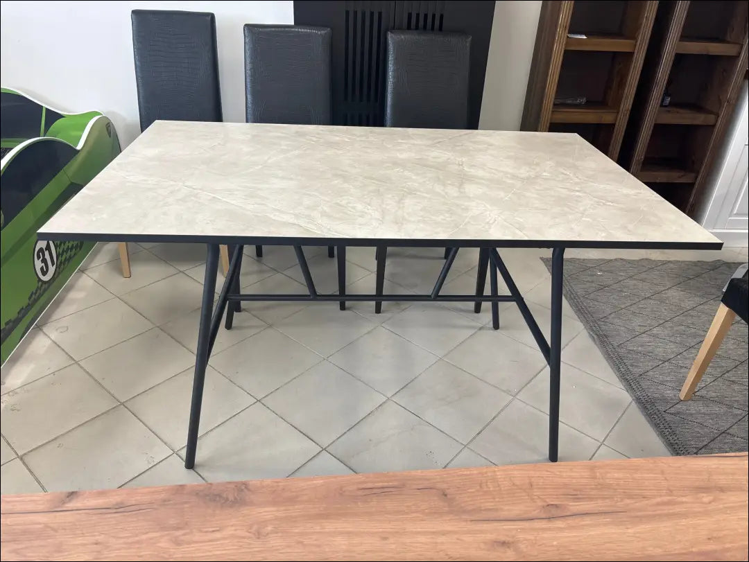 Valgomojo stalas VI1248 - €95 Save 65% 50-100, __label:Pristatymas 1-2 d.d., color-pilka, material-mediena,