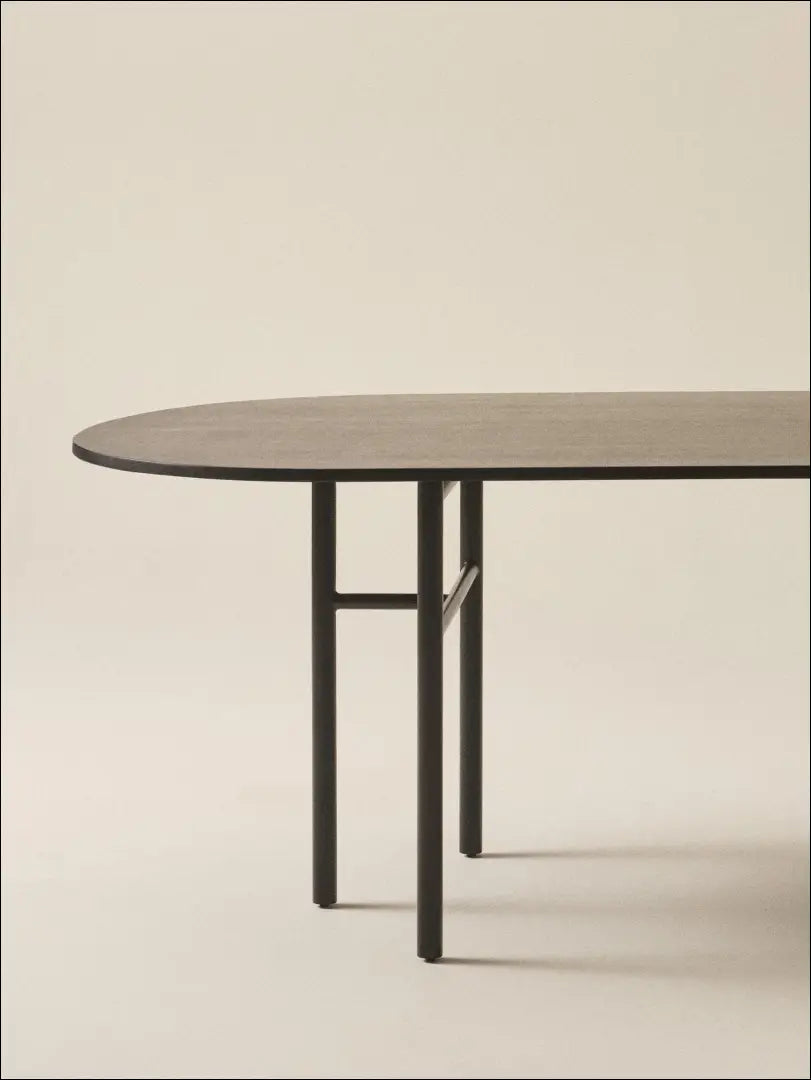 Valgomojo stalas VI701 - €450 Save 70% __label:Pristatymas 1-2 d.d., color-juoda, material-medzio-masyvas,