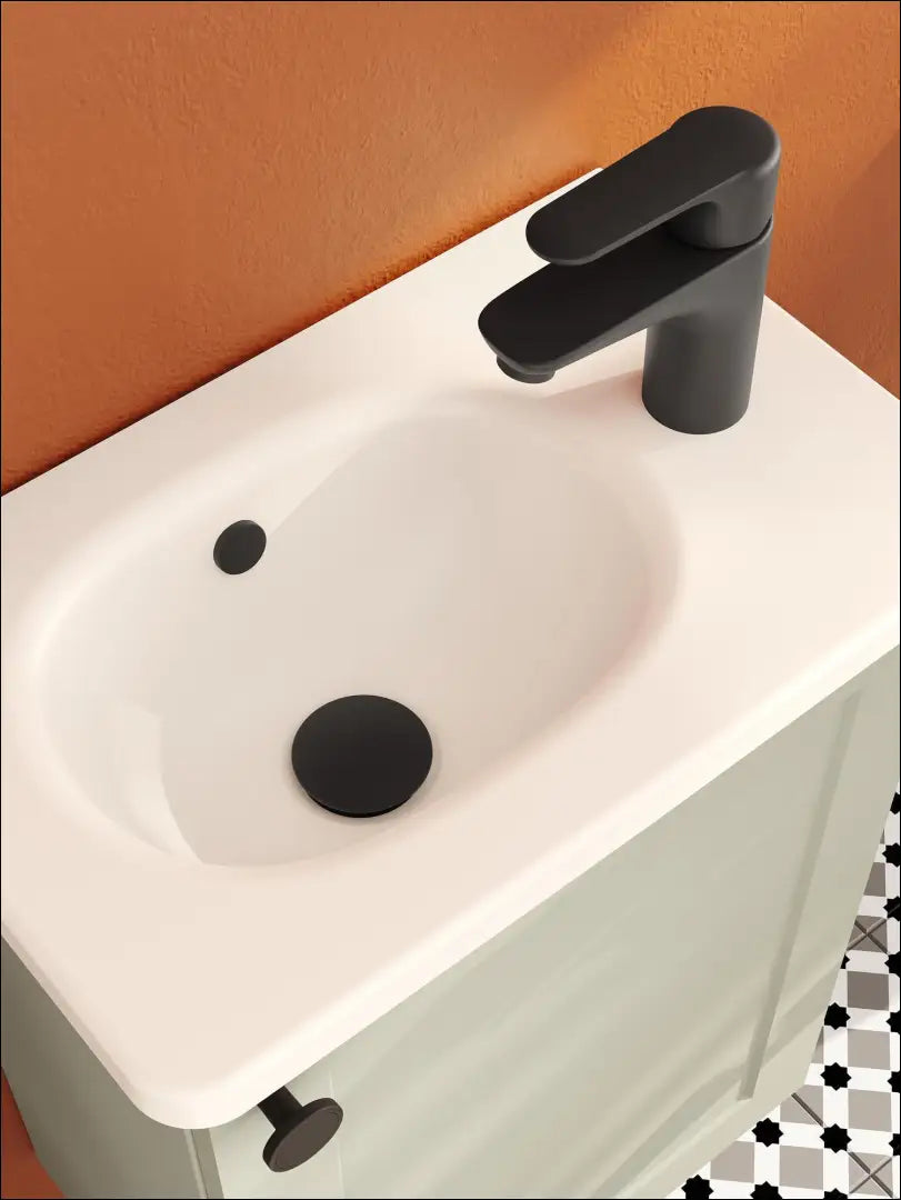 Vandens čiaupas KI723 - €36 Save 70% 25-50, __label:Pristatymas 1-2 d.d., color-juoda, interjeras, material-metalas €25