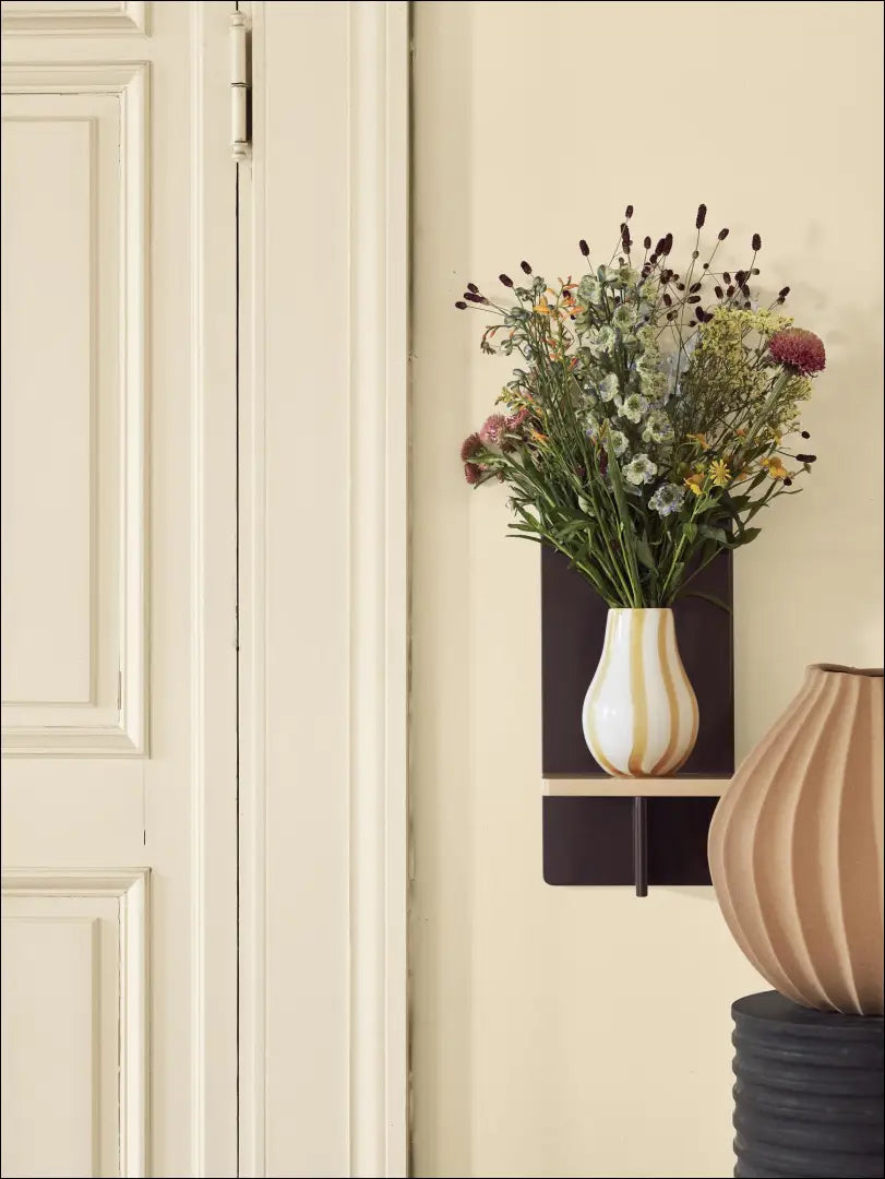 Vaza DI3328 - €12 Save 70% __label:Pristatymas 1-2 d.d., color-balta, color-geltona, interjeras, material-stiklas Iki