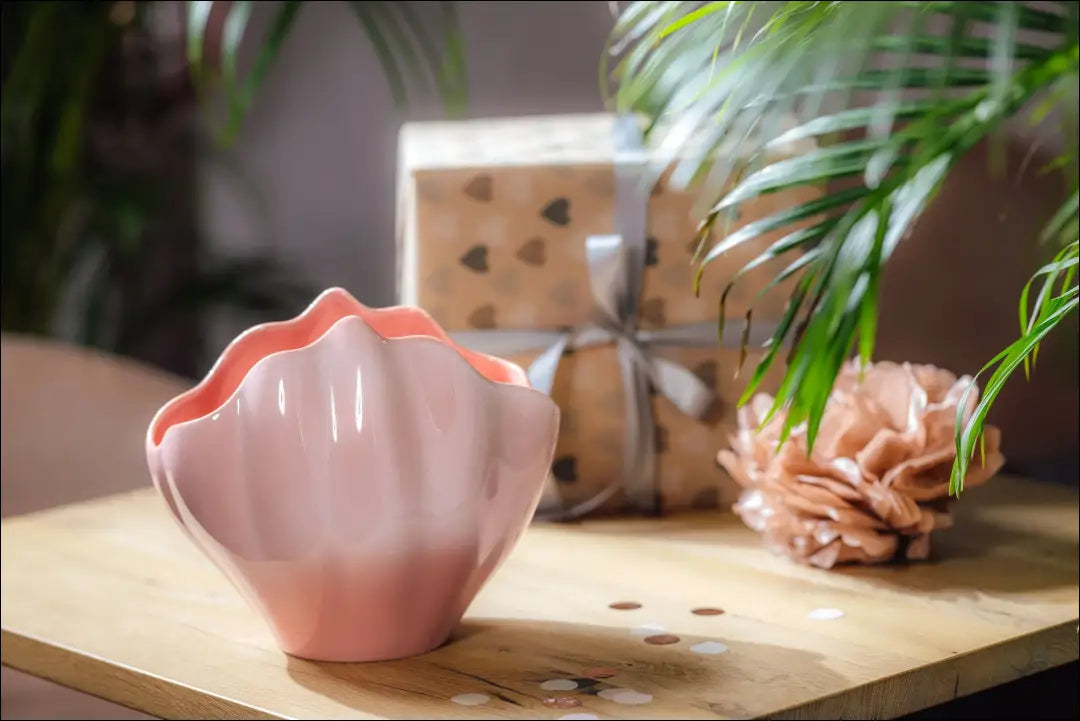 Vaza DI8588 - €31 Save 55% 25-50, __label:Pristatymas 1-2 d.d., color-rozine, interjeras, material-porcelianas €25