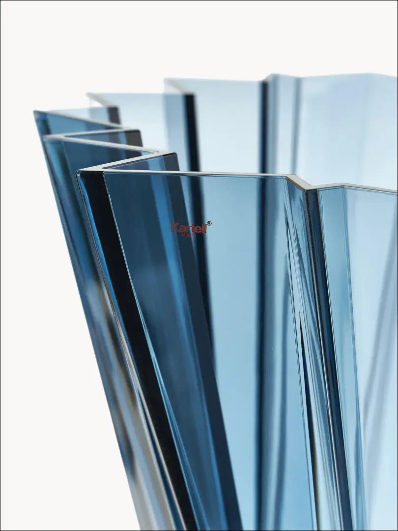 Vaza ’Kartell’ DI9943 - €101 Save 55% 100-200, __label:Pristatymas 1-2 d.d., color-melyna, interjeras, material-akrilas