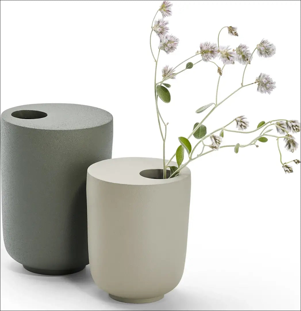 Vaza ’Philippi’ DI9358 - €30 Save 55% 25-50, __label:Pristatymas 1-2 d.d., color-pilka, interjeras, material-metalas