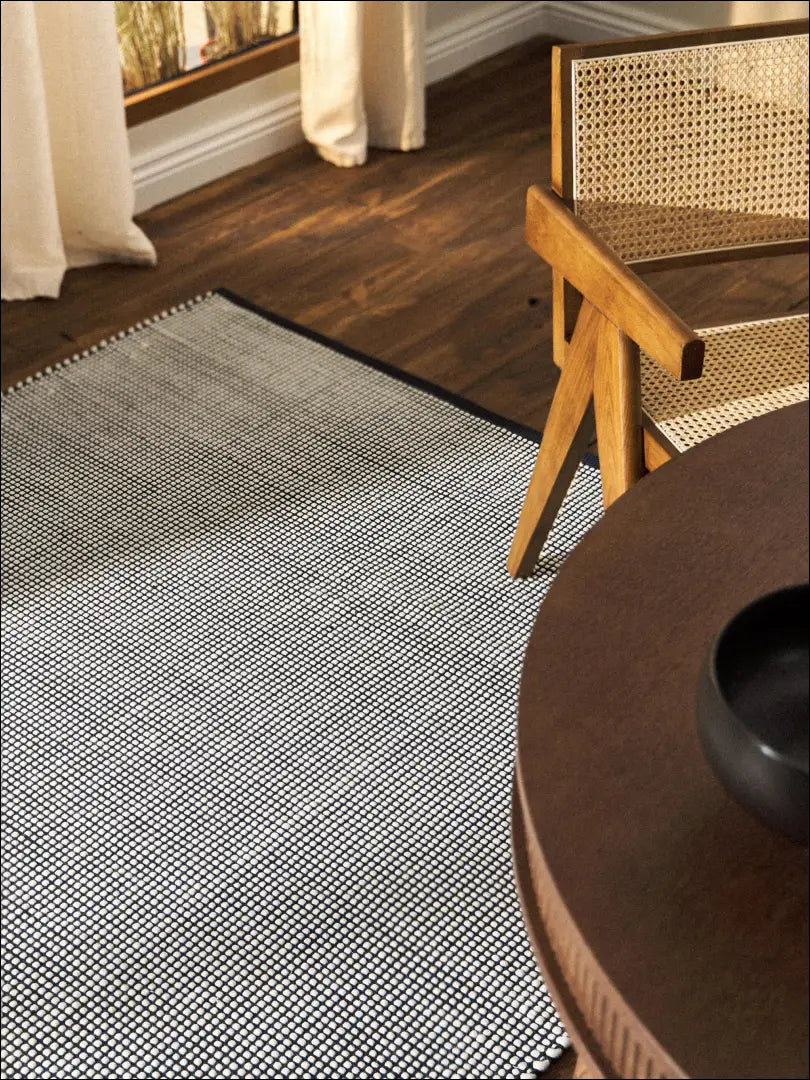 Vilnos kilimas RU857 - €103 Save 55% 100-200, __label:Pristatymas 1-2 d.d., color-juoda, color-kremas, kilimai 120 cm x