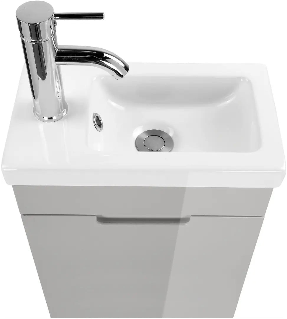 Vonios kambario komplektas - €110 Save 50% 100-200, __label:Pristatymas 1-2 d.d., color-pilka, color-ruda,