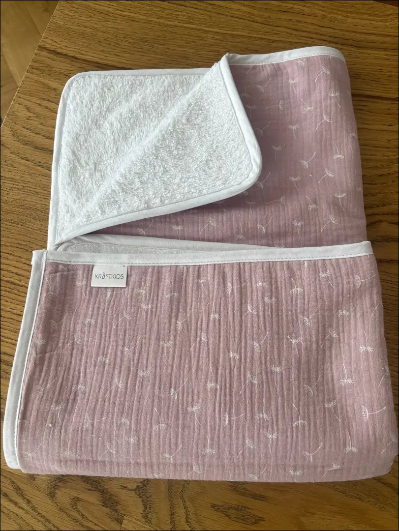 Vystymo kilimėlis DI11173 - €12 Save 60% __label:Pristatymas 1-2 d.d., antklodes-uzvalkalas, color-balta, color-rozine,