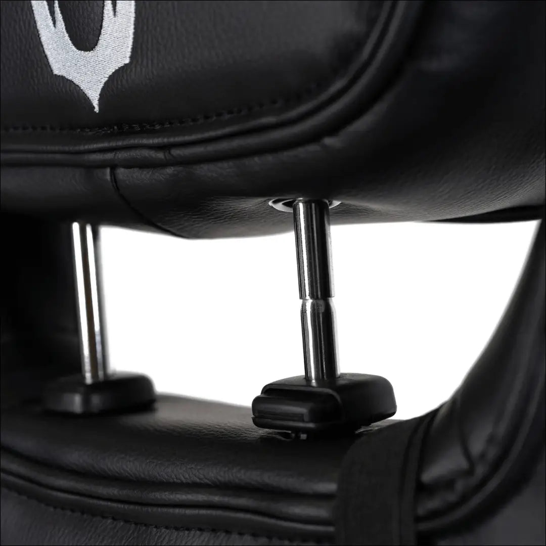 Žaidimų fotelis sukamas iš eko odos juodos spalvos / baltos TE520 - €185 Save 15% 100-200, __label:Pristatymas 5-14