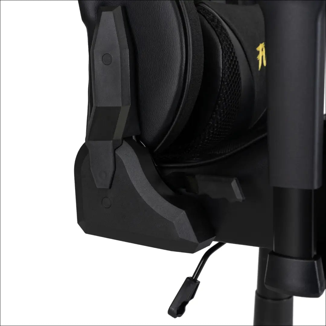 Žaidimų fotelis sukamas iš eko odos juodos spalvos / geltonos TE519 - €185 Save 15% 100-200, __label:Pristatymas 5-14